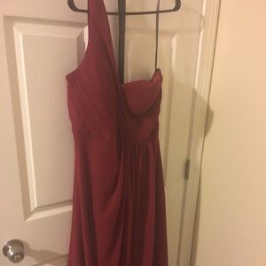 Size 16 (fits like a 14) chiffon bridesmaid dress.